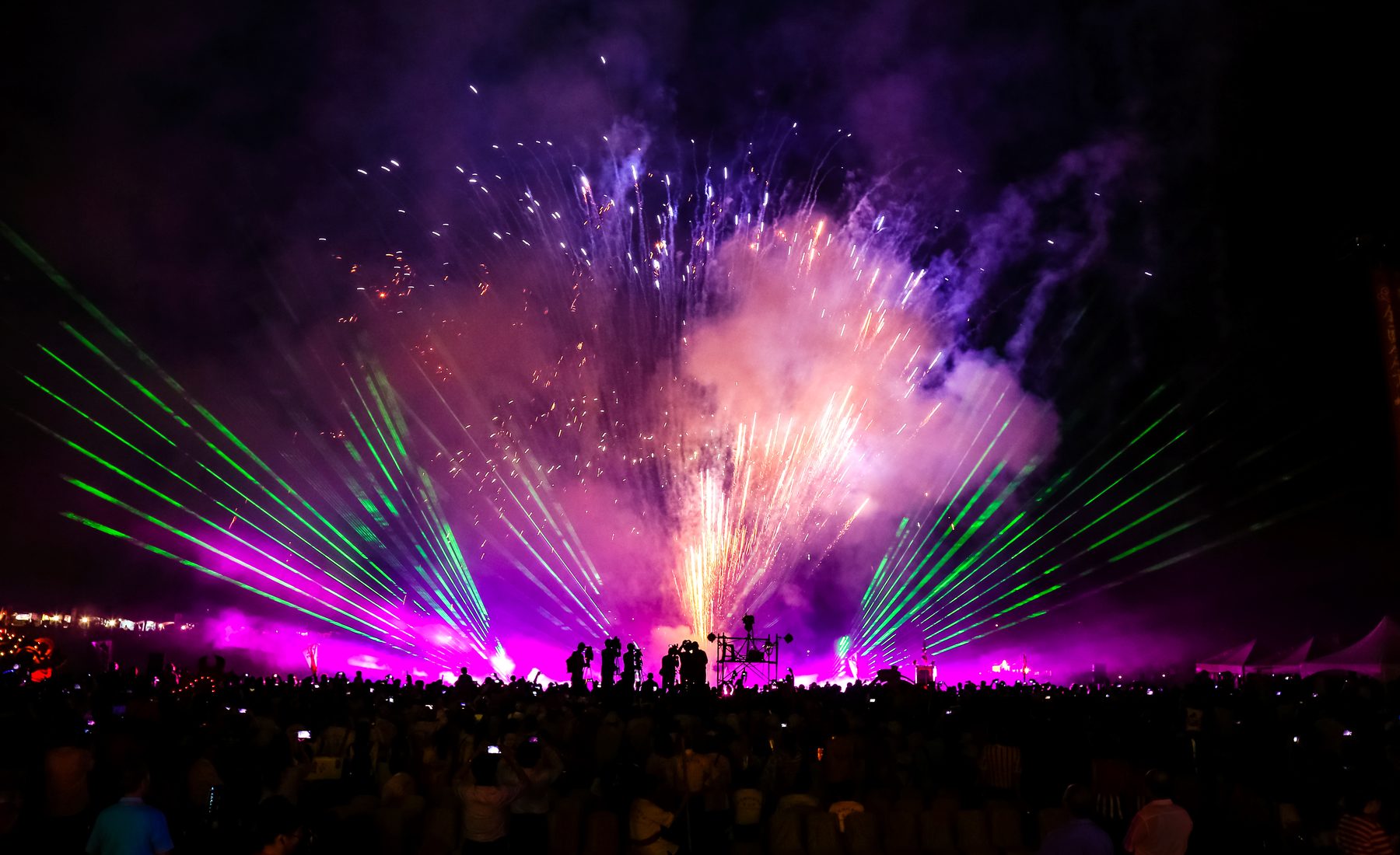 Lighting, lasers and pyrotechnics at a live event